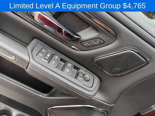 Delmonico Red Pearlcoat 2025 RAM 1500 Limited