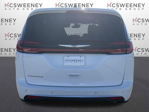2024 Chrysler Pacifica Touring-L