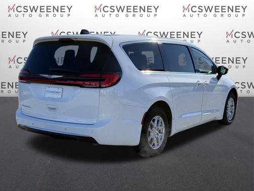 2024 Chrysler Pacifica Touring-L