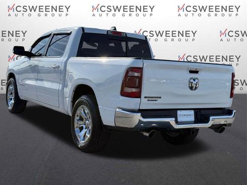 Bright White Clearcoat 2019 RAM 1500 Big Horn