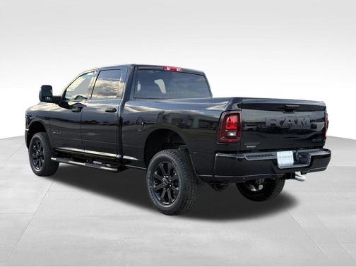 Diamond Black 2026 RAM 2500 Big Horn