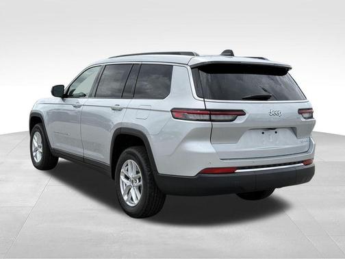 Silver Zynith 2026 Jeep Grand Cherokee L Laredo
