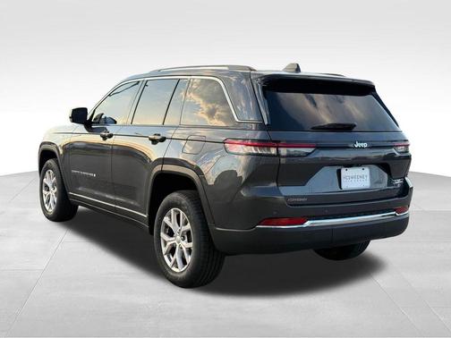 Metallic 2022 Jeep Grand Cherokee Limited