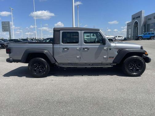 2021 Jeep Gladiator Sport