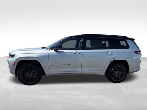 Silver Zynith 2026 Jeep Grand Cherokee L Summit