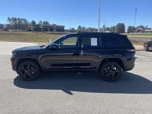2023 Jeep Grand Cherokee Altitude
