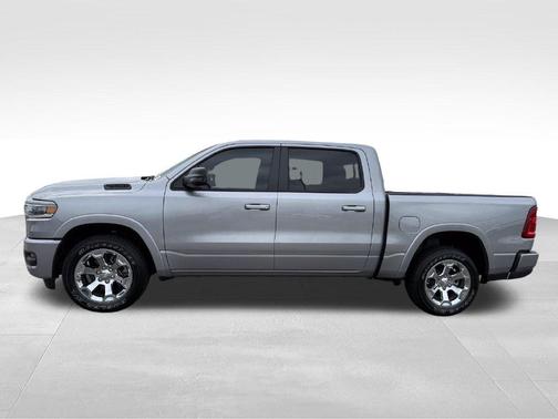Billet Silver Metallic Clearcoat 2026 RAM 1500 Big Horn/Lone Star