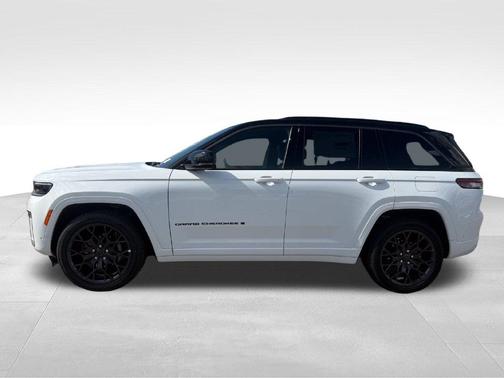 Bright White Clearcoat 2027 Jeep Grand Cherokee Summit