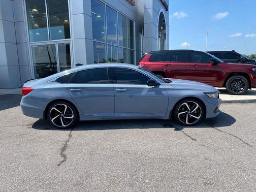 2022 Honda Accord Sport SE