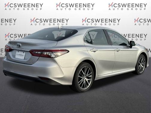 2021 Toyota Camry Hybrid XLE