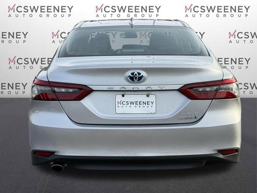 2021 Toyota Camry Hybrid XLE