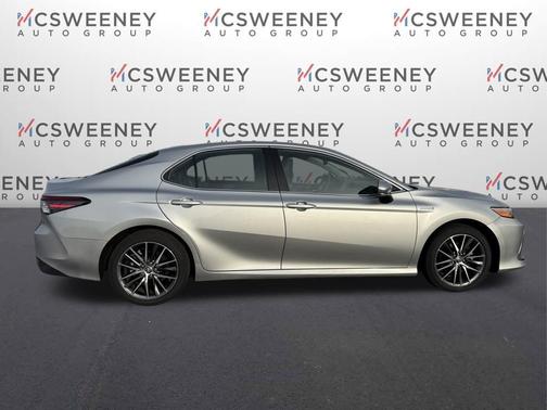 2021 Toyota Camry Hybrid XLE