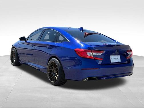 Still Night Pearl 2019 Honda Accord Sport