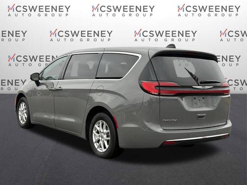 2023 Chrysler Pacifica Touring-L