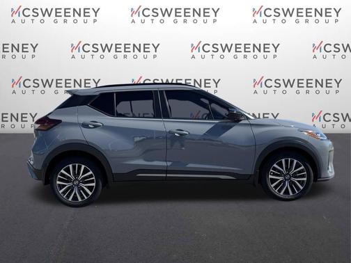 2021 Nissan Kicks SR