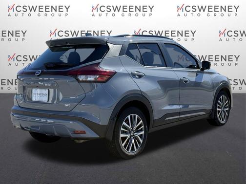 2021 Nissan Kicks SR