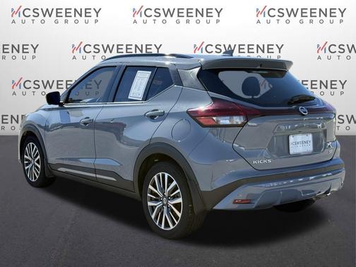 2021 Nissan Kicks SR