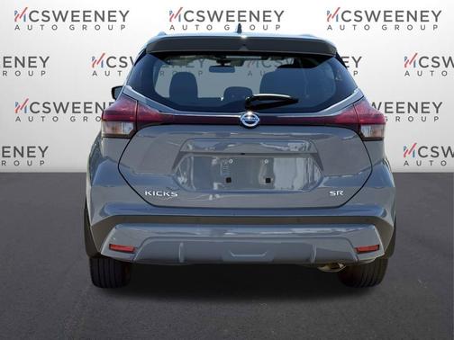 2021 Nissan Kicks SR