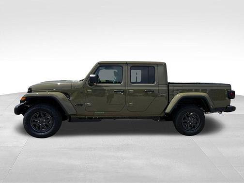 41 2026 Jeep Gladiator Sport