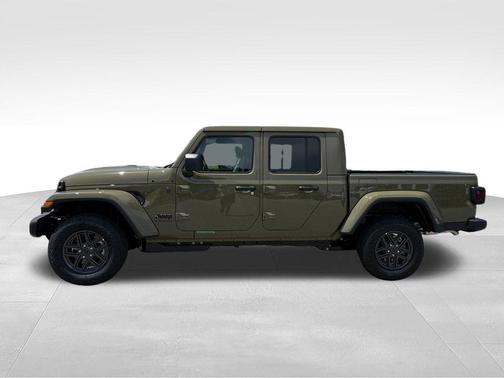 41 2026 Jeep Gladiator Sport