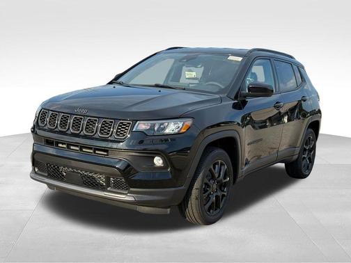 Diamond Black 2026 Jeep Compass Latitude