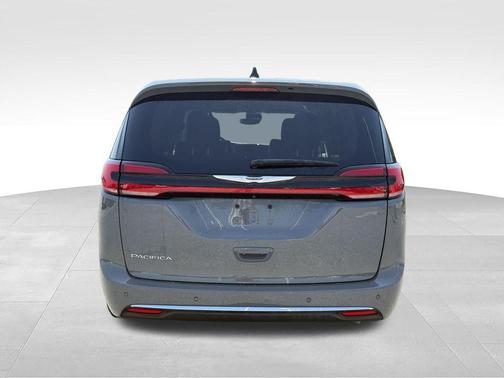 Ceramic Gray Clearcoat 2023 Chrysler Pacifica Touring-L