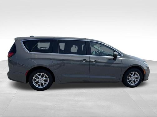 Ceramic Gray Clearcoat 2023 Chrysler Pacifica Touring-L