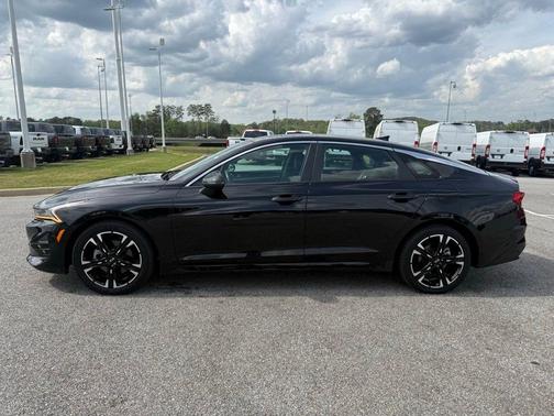 Ebony Black 2021 Kia K5 GT-Line