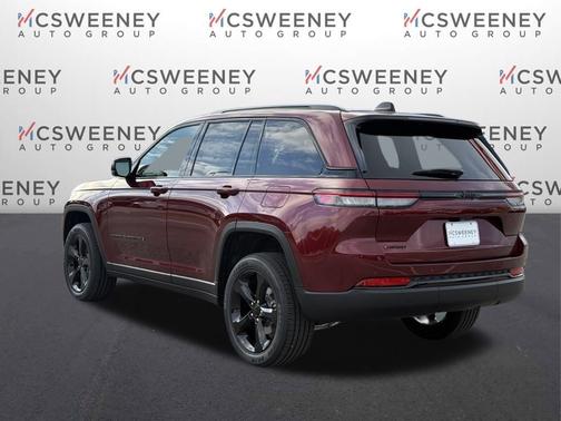 2025 Jeep Grand Cherokee Laredo