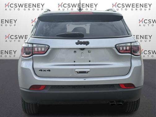 Billet Silver Metallic Clearcoat 2022 Jeep Compass Altitude