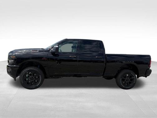 Diamond Black 2026 RAM 2500 Big Horn
