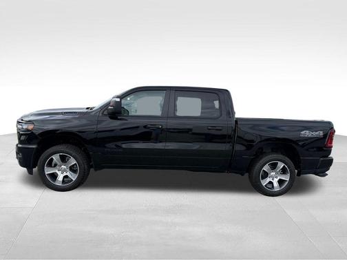 Diamond Black 2026 RAM 1500 Express