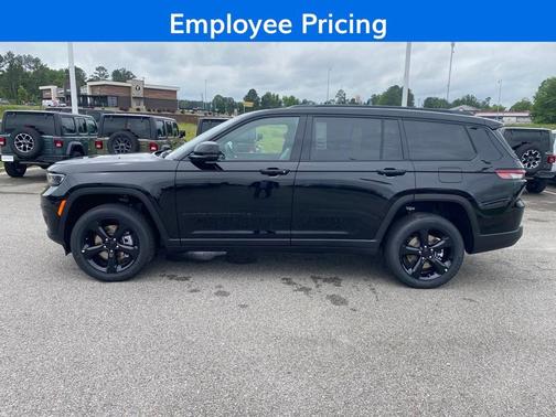 2025 Jeep Grand Cherokee L Laredo
