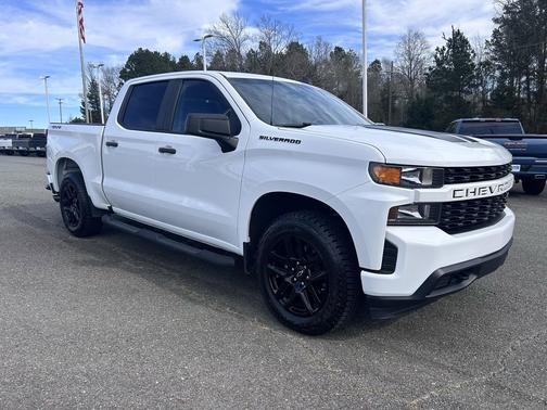 2022 Chevrolet Silverado 1500 Custom