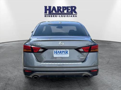 2022 Nissan Altima SR VC-Turbo FWD