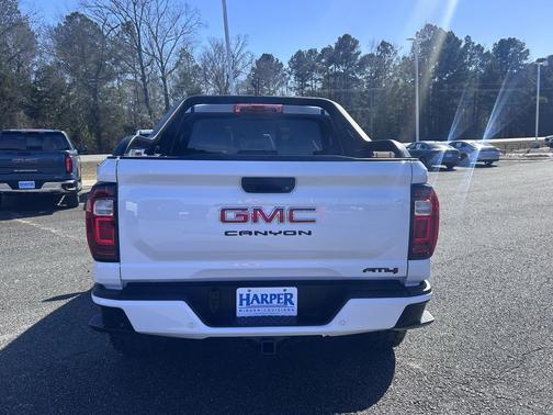 2023 GMC Canyon AT4