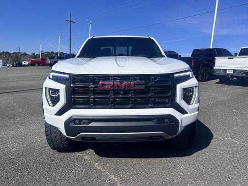 2023 GMC Canyon AT4