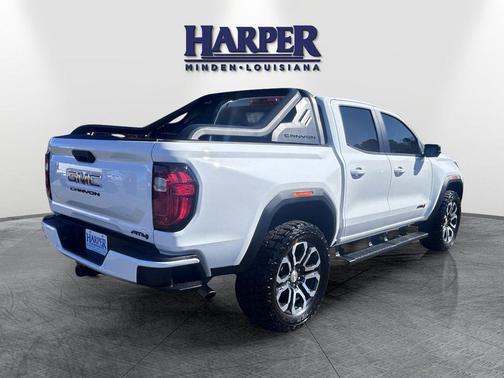 2023 GMC Canyon AT4