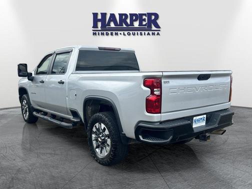 2022 Chevrolet Silverado 2500 Custom