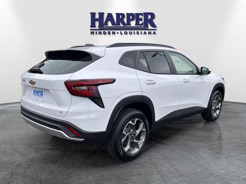 Summit White 2026 Chevrolet Trax LT