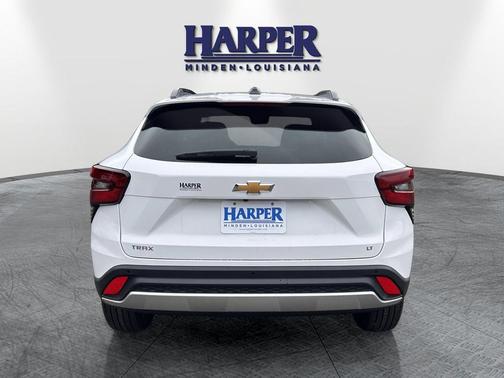 Summit White 2026 Chevrolet Trax LT