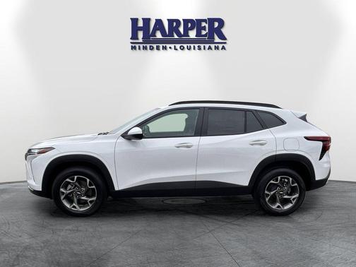Summit White 2026 Chevrolet Trax LT