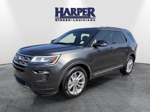 Magnetic Metallic 2018 Ford Explorer XLT