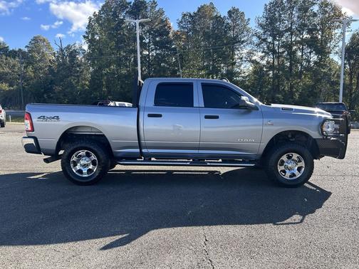 2019 RAM 2500 Tradesman Crew Cab 4x4 6'4' Box