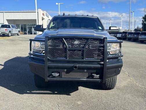 2019 RAM 2500 Tradesman Crew Cab 4x4 6'4' Box