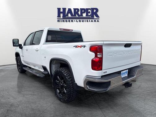 Summit White 2025 Chevrolet Silverado 2500 LT