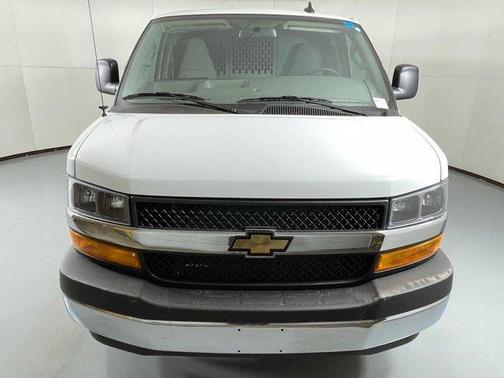 2025 Chevrolet Express 2500 Work Van