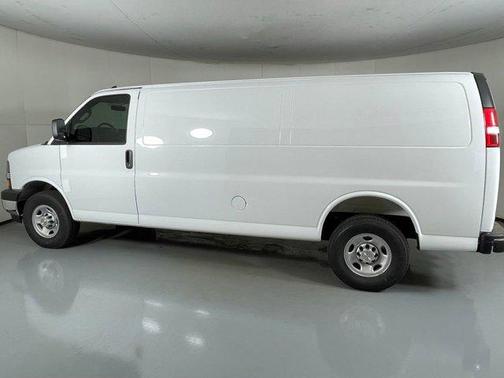 2025 Chevrolet Express 2500 Work Van
