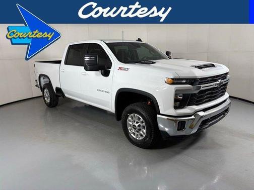Summit White 2026 Chevrolet Silverado 2500 LT