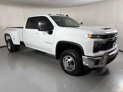 2026 Chevrolet Silverado 3500 LT